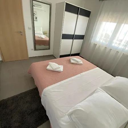 Holiday Maris Villa
