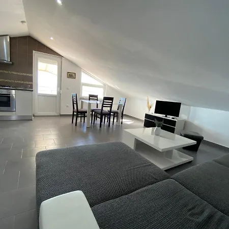 Holiday Maris Villa Jasenice (Zadar)