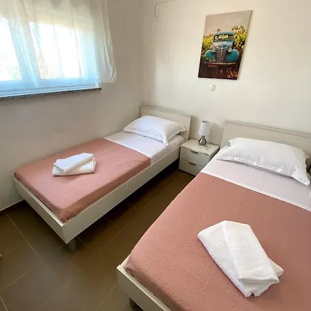Villa Holiday Maris *