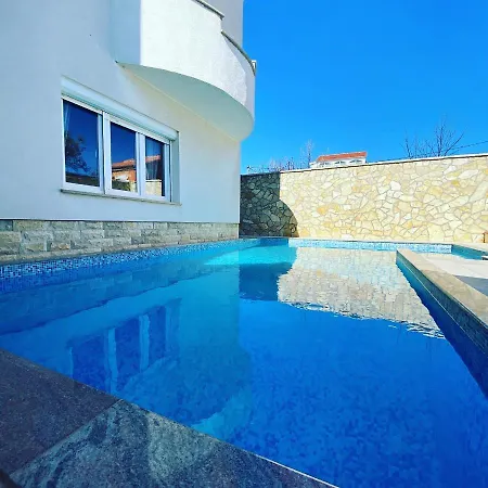 Villa Holiday Maris *